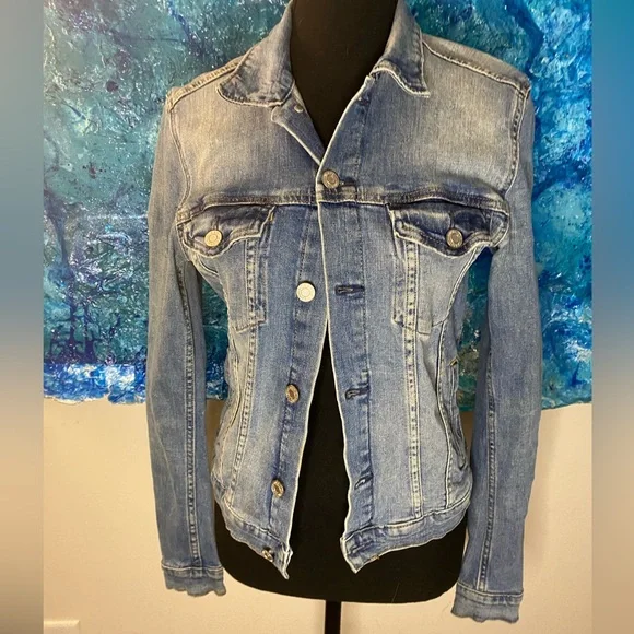 Jean jacket - Picture 8 of 13